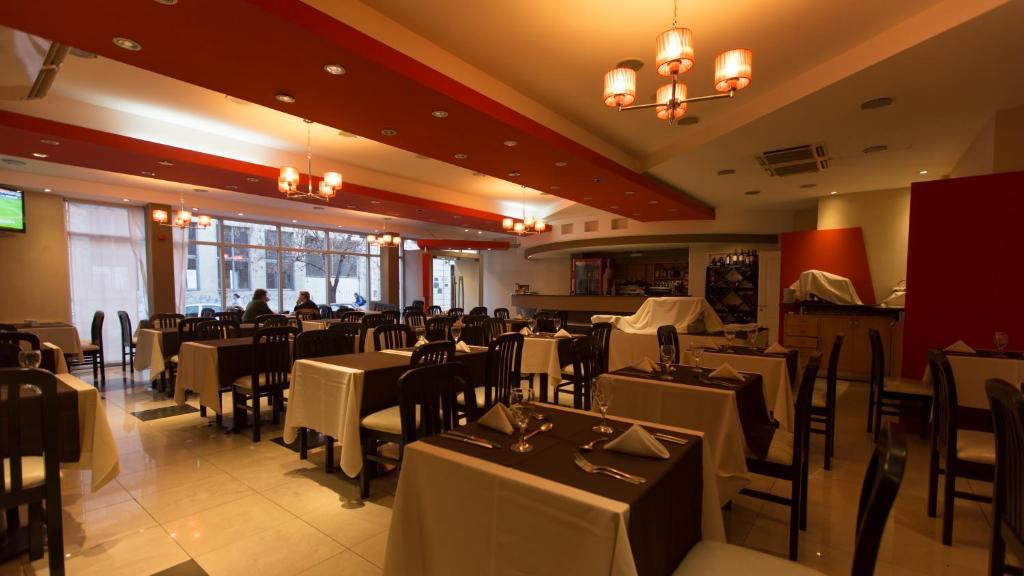 Howard Johnson By Wyndham San Pedro Exteriér fotografie